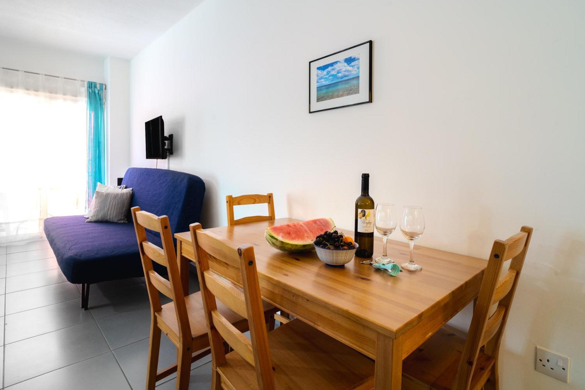 Mackenzie Blu Beach Studio Ларнака Екстериор снимка